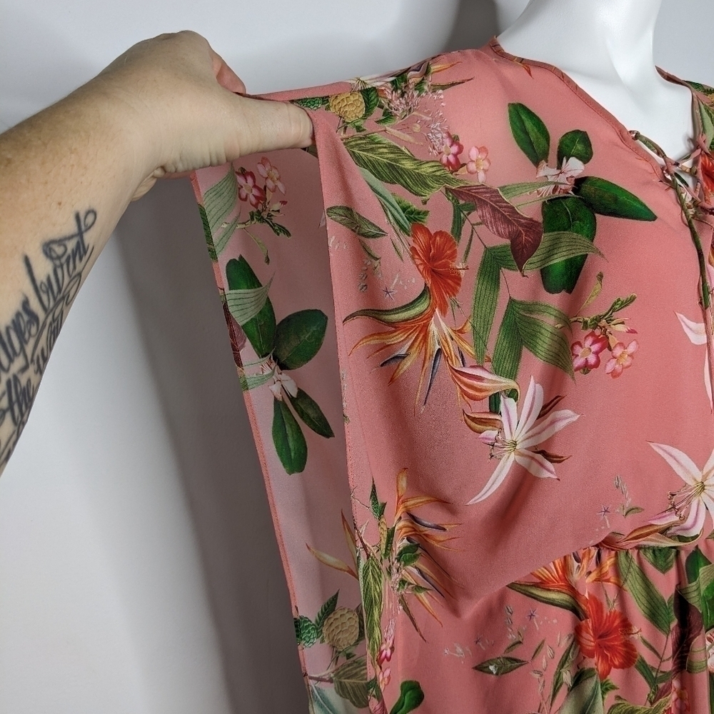 ✨3/$15 Express pink floral tie neck mini dress long blouse M - Picture 3 of 9